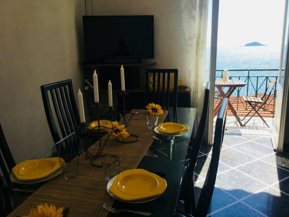 Ferienwohnung Vento Di Mare Tellaro Exterior foto